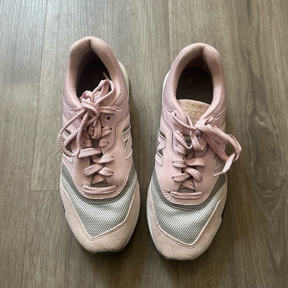 New Balance 997H Shoes